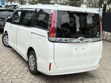 Toyota Noah WxB