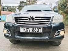 TOYOTA HILUX DOUBLE CAB AUTOMATIC 2011 MODEL