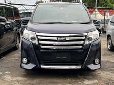 TOYOTA NOAH (we accept hire purchase)