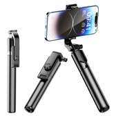 Wireless blietooth selfie stick