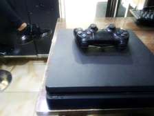 Playstation 4 slim