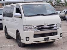 TOYOTA HIACE (WE ACCEPT HIRE PURCHASE)