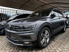 Volkswagen Tiguan Gray 2018