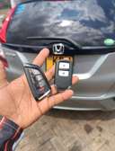 Car key replacement services