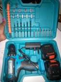 21 volts cordless drill with two batteries