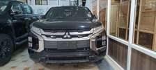 Mitsubishi Outlander sport Black 2018 4x4