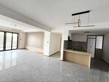 4 Bed Apartment with En Suite at Brookside