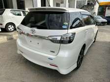 Toyota Wish 
New shape