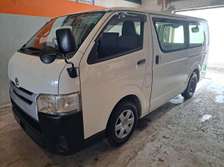Hiace auto Petrol