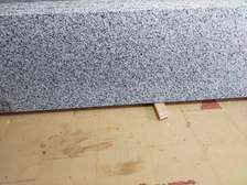 granite (countertops[)