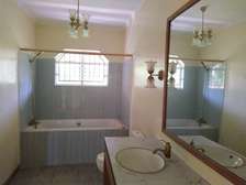 4 Bed House with En Suite at Farasi Lane