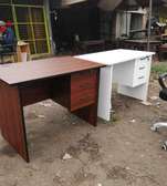 Outstanding top quality office desks