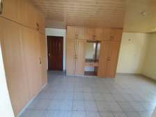 3 Bed House with En Suite in Syokimau
