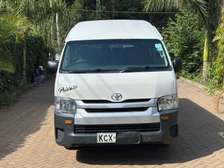 TOYOTA HIACE 9L