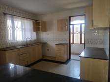 4 Bed House with En Suite in Gikambura