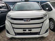 Toyota noah petrol engine