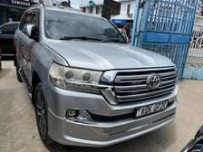 TOYOTA LANDCRUISER LC200 LOCAL ASSEMBLY