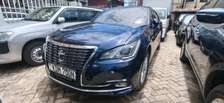 Toyota Crown royalsaloon hybrid 2016