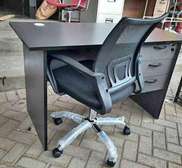 Executive super quality office desk and chair