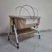 Adjustable co sleeper