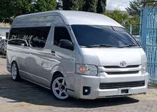 toyota hiace commuter 9l manual on offer