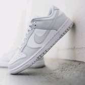 Sport shoes