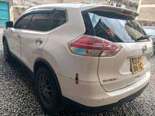 Nissan X-Trail White Spacious SUV Reliable Ride