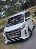 Toyota Noah 2017