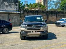 Toyota land Cruiser ZX V8 Gold 2019