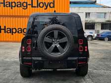 Land Rover Defender 110 2024