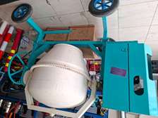 windsor concrete mixer -400L