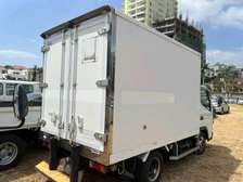 Mitsubish canter freezer
