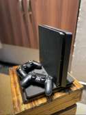 PS 4 CONSOLE