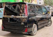 Toyota Noah hybrid WxB Black @2018