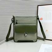 CROSS BODY BAGS