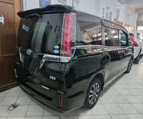 Toyota Noah Esquire hybrid