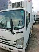 ISUZU NPR85 freezer
