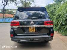 LAND CRUISER V8 VX PETROL