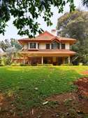 5 Bed House with En Suite in Rosslyn