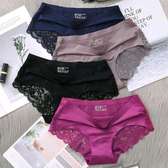 Women Comfortable Lace-Trimmed seemless panties.
