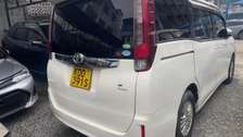 TOYOTA NOAH 7 SEATER 2014MODEL