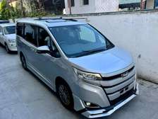 Toyota Noah Sunroof Sport 2019 2Wd