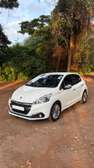 Peugeot 208 White 5-Door Hatchback Fuel Efficient