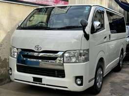 Toyota hiace diesel thumb 0