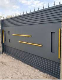 Executive sliding gate