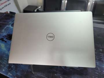 DELL XPS 13 9370 Intel Core i5 - 8th Gen 8GB 256GB 13"