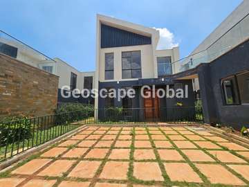 4 Bed House with En Suite in Kiambu Road