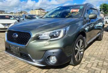Subaru Outback Green 2019 AWD