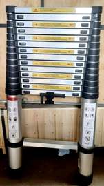 Telescopic ladder 4.4m
