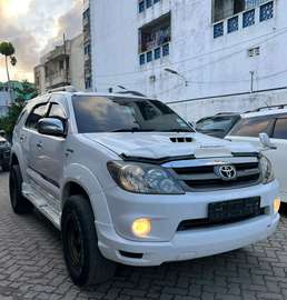 TOYOTA FORTUNER 2008MODEL DIESEL
